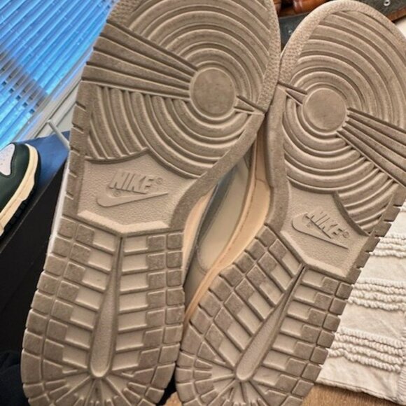 Nike Dunk Womens 8.5  Sail/ bone color - Picture 4 of 4